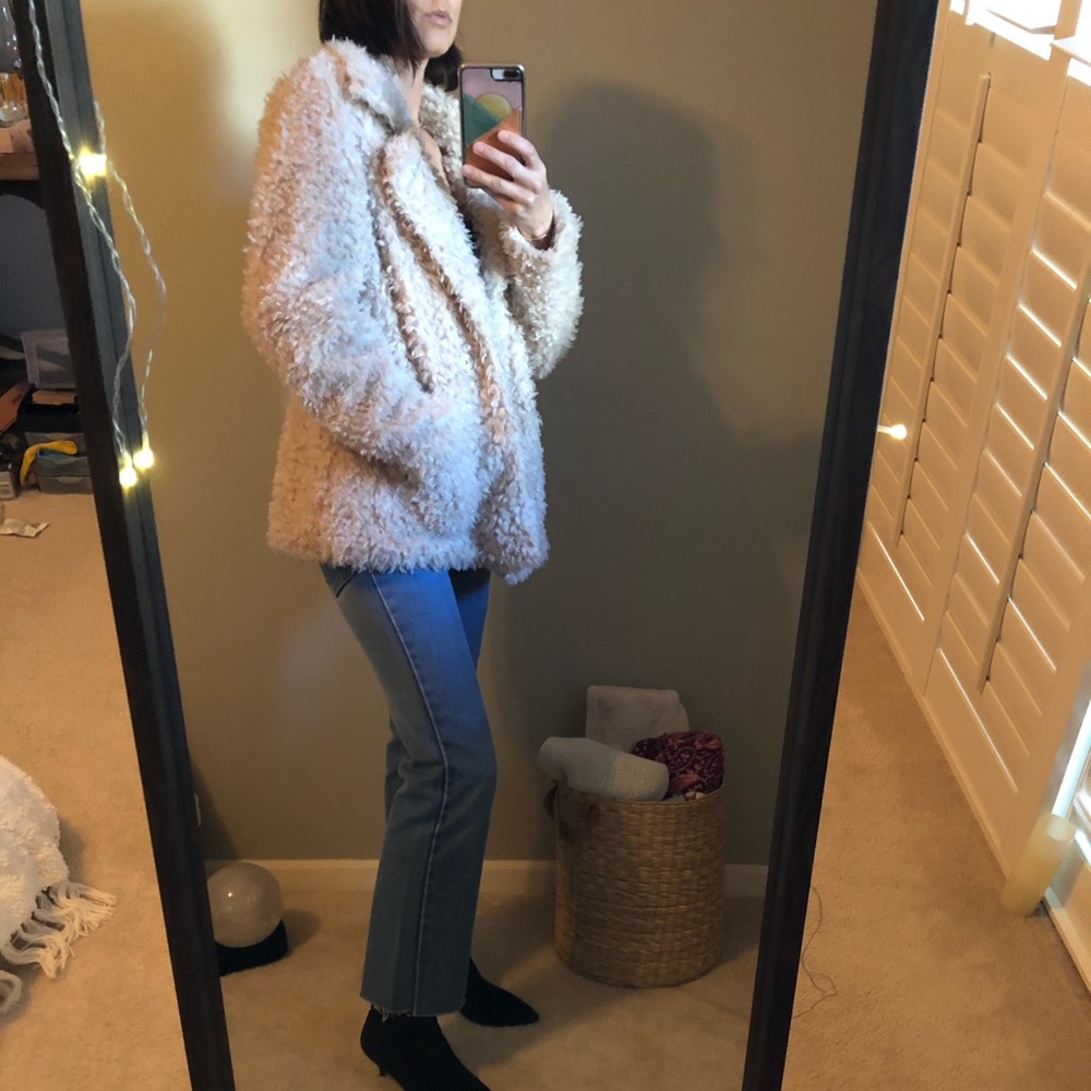 H&M off white fluffy jacket - Picture 4 of 5